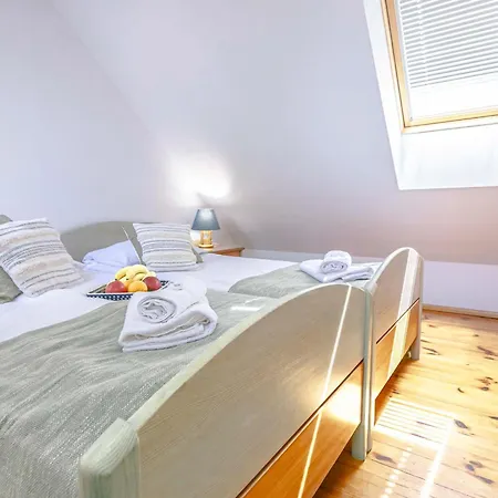 Dansar Πανσιόν