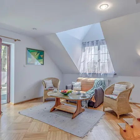 Πανσιόν Dansar