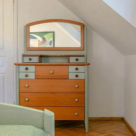 Dansar Πανσιόν