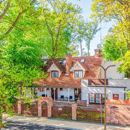 Dansar Πανσιόν 3*