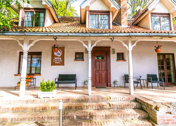 Dansar ゲストハウス レバル